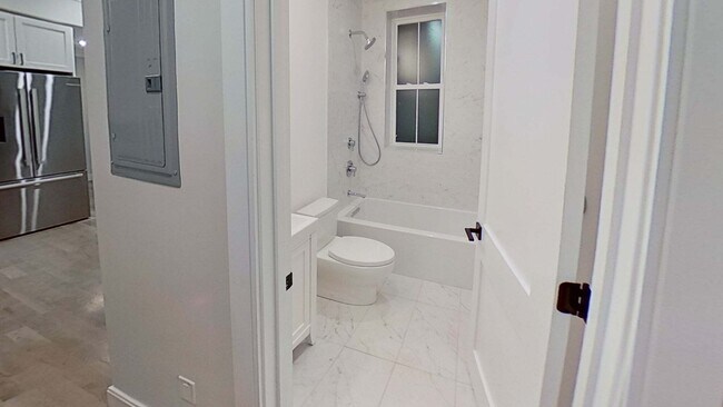 Foto del edificio - 145 Englewood Ave