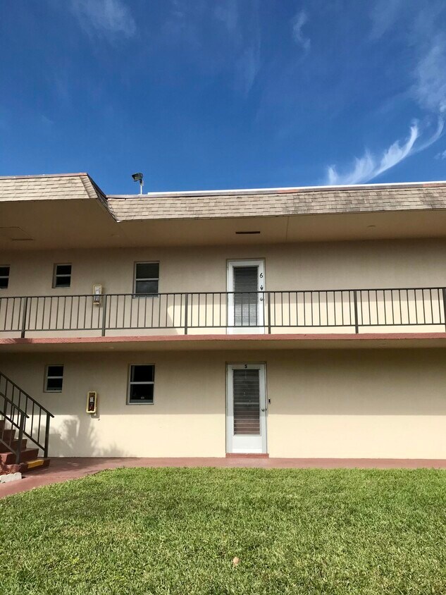 Foto principal - 502 Davis Rd