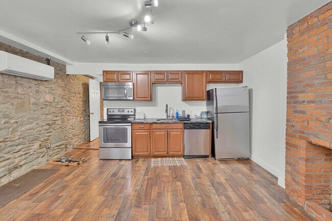 Foto del edificio - 1721 Edwards Way