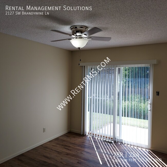 Building Photo - 2127 SW Brandywine Ln