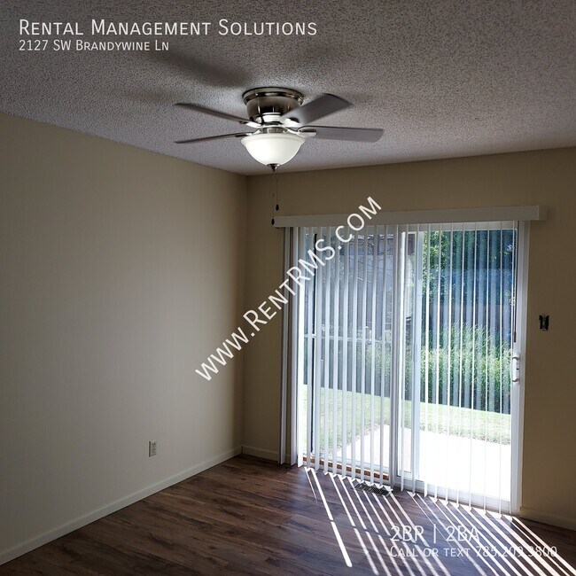 Foto del edificio - 2127 SW Brandywine Ln
