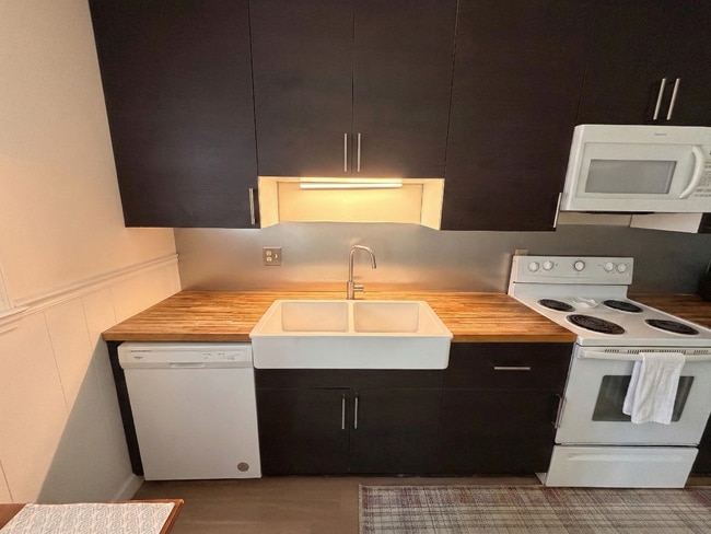 Foto del edificio - 3 Bedroom 2.5 Bath Townhome in East Athens - Close to UGA Vet School