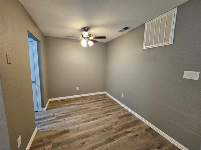 Foto del edificio - 1623 Windsong Ln