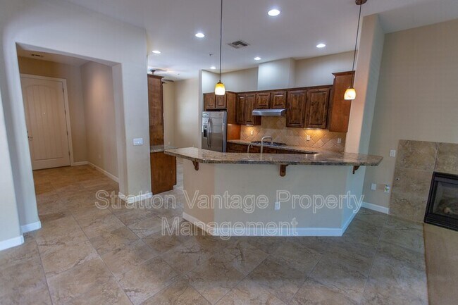 Foto del edificio - 4700 S Fulton Ranch Blvd