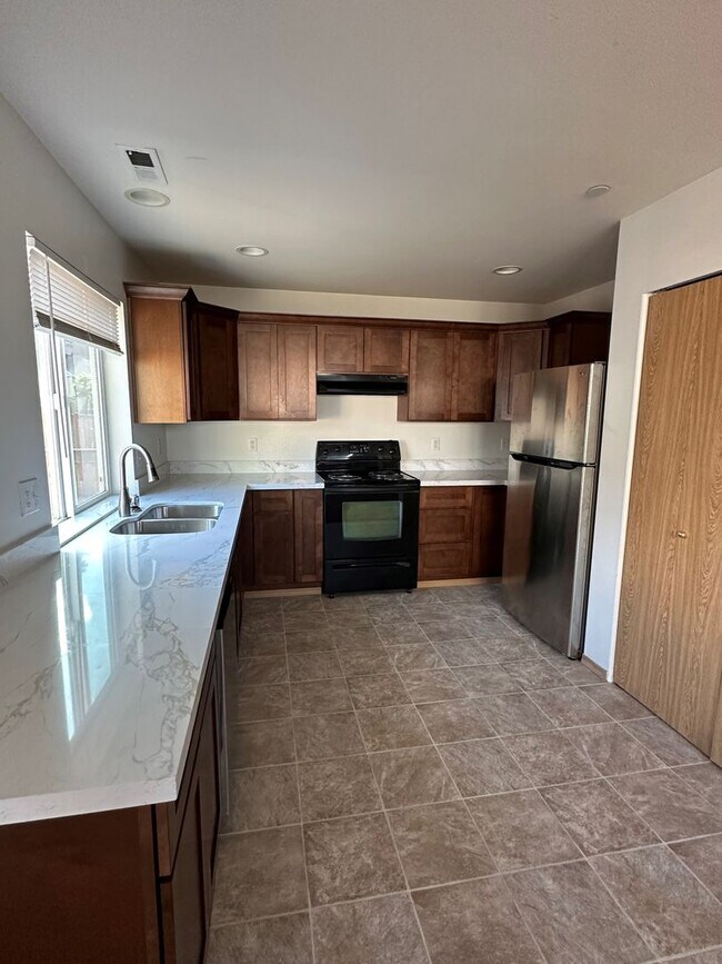 Foto del edificio - 2263 Bobs Hollow Ln