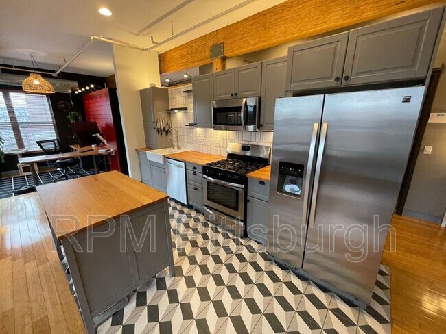 Foto del edificio - 1536 Colwell St