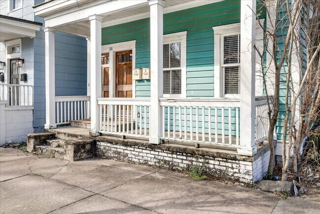 Building Photo - 216 W Anderson St