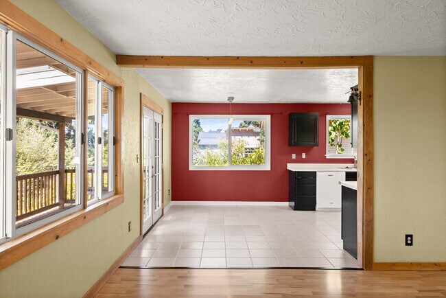 Foto del edificio - 5034 SE Flavel Dr