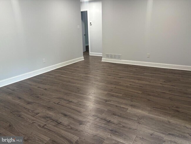 Foto del edificio - 110B Red Cedar Ct