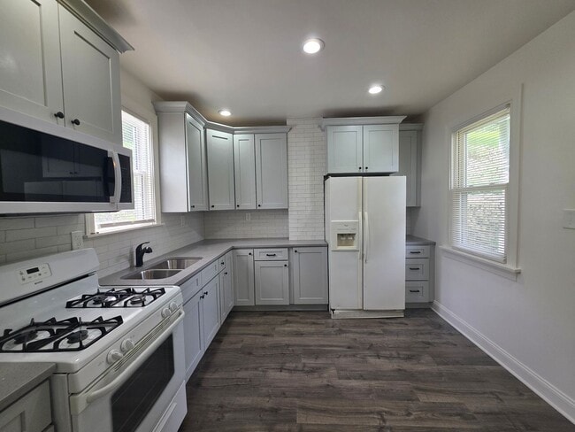 Photo - 1341 Herrod St House