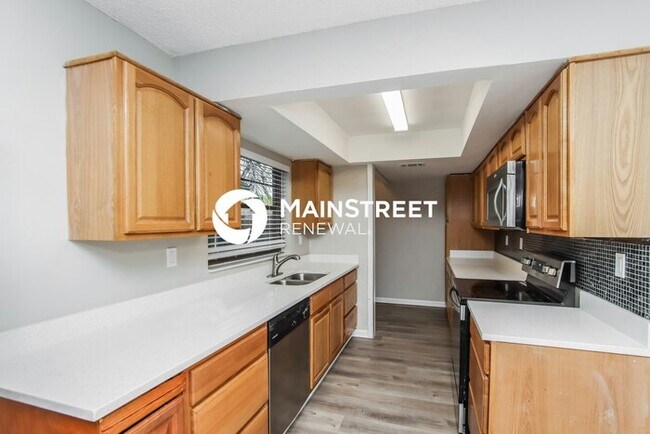 Foto del edificio - 3 Bedroom Pet-Friendly Home in PALM BAY, F...
