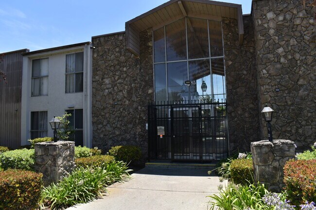 Foto del edificio - 279 Moss St