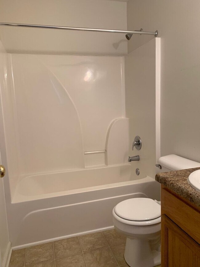 Foto del edificio - 2 Bedroom 2 Bath Townhouse