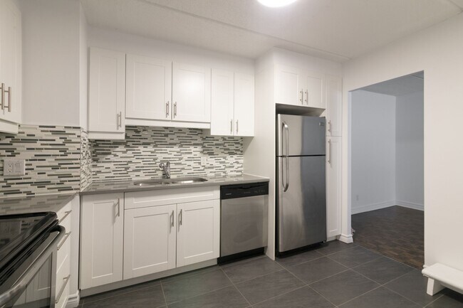 Photo du bâtiment - 4800 Maisonneuve Blvd W