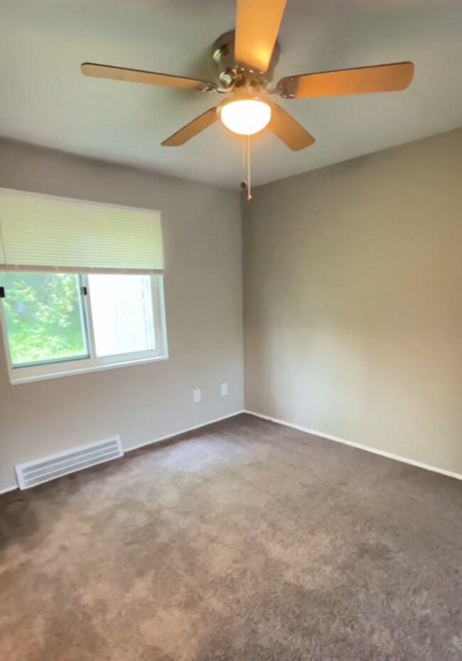 Interior Photo - Hillside Meadows