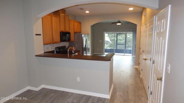 Building Photo - 2 bedroom in Jacksonville FL 32258