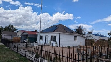 Building Photo - 464 2nd Ave