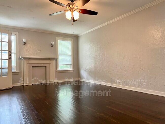 Building Photo - 6355 Velasco Ave