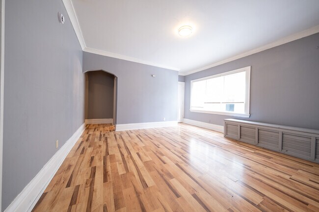 Foto del edificio - 911 6th St E