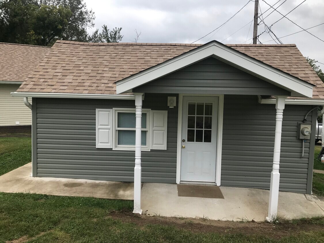 527 6th St Unit 527 6th, California, PA 15419 Apartments in