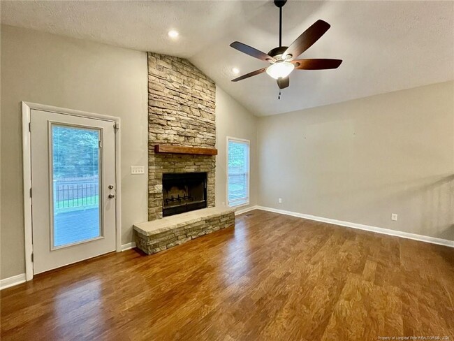 Foto del edificio - 431 Offing Dr