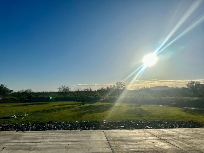 Foto del edificio - BRAND NEW HOME ANTHEM AREA