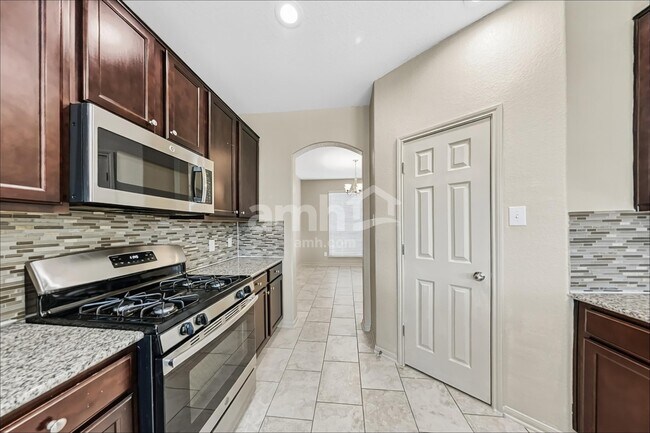 Foto del edificio - 16706 N Whimbrel Cir