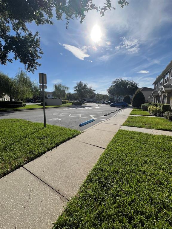 Foto del edificio - 16334 Rolling Brook Dr