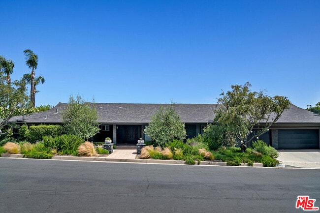 Building Photo - 17237 Quesan Pl