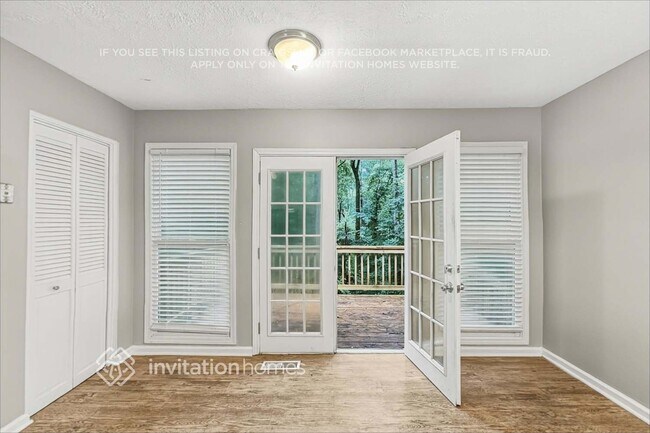 Foto del edificio - 6572 Oakwood Dr