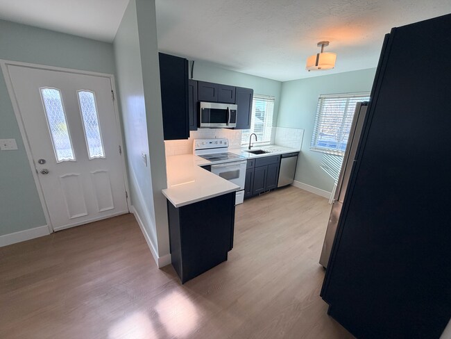 Foto del edificio - 56 Cottage Ave