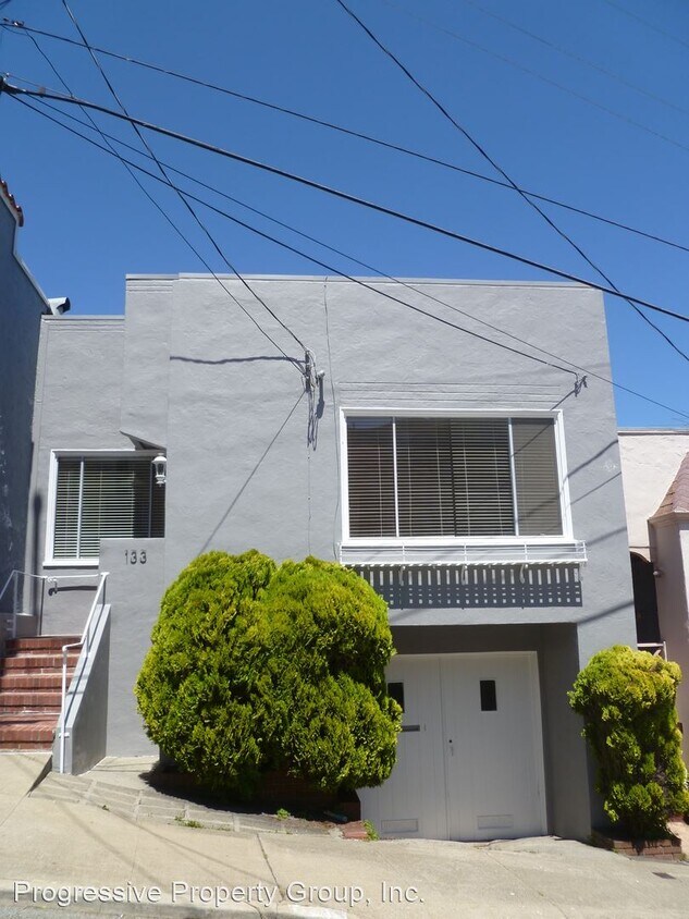 Foto principal - 2 br, 1 bath House - 133 Del Vale Avenue