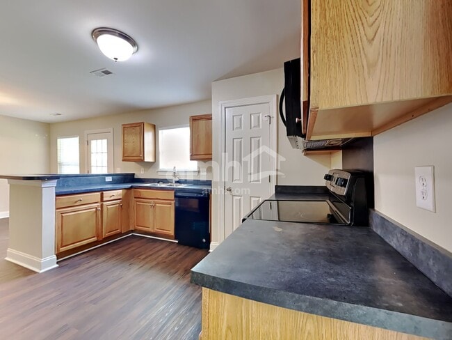 Building Photo - 205 Turner Greens Ct