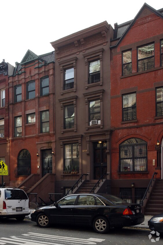 Foto del edificio - 214 W 132nd St