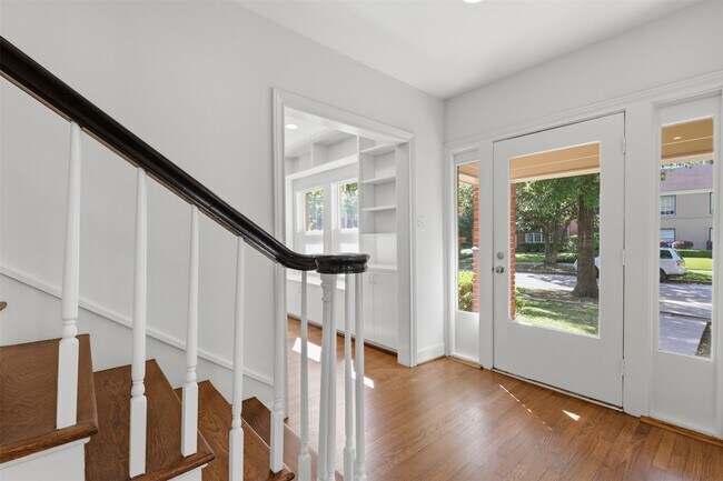 Foto del edificio - 2132 Tangley St