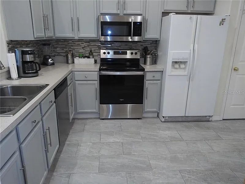 Foto del edificio - 5318 61st Terrace N