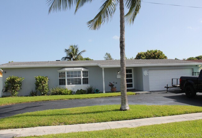 Building Photo - 8571 NW 24th Ct