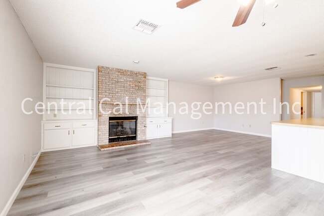 Building Photo - 5713 Fairfax Rd