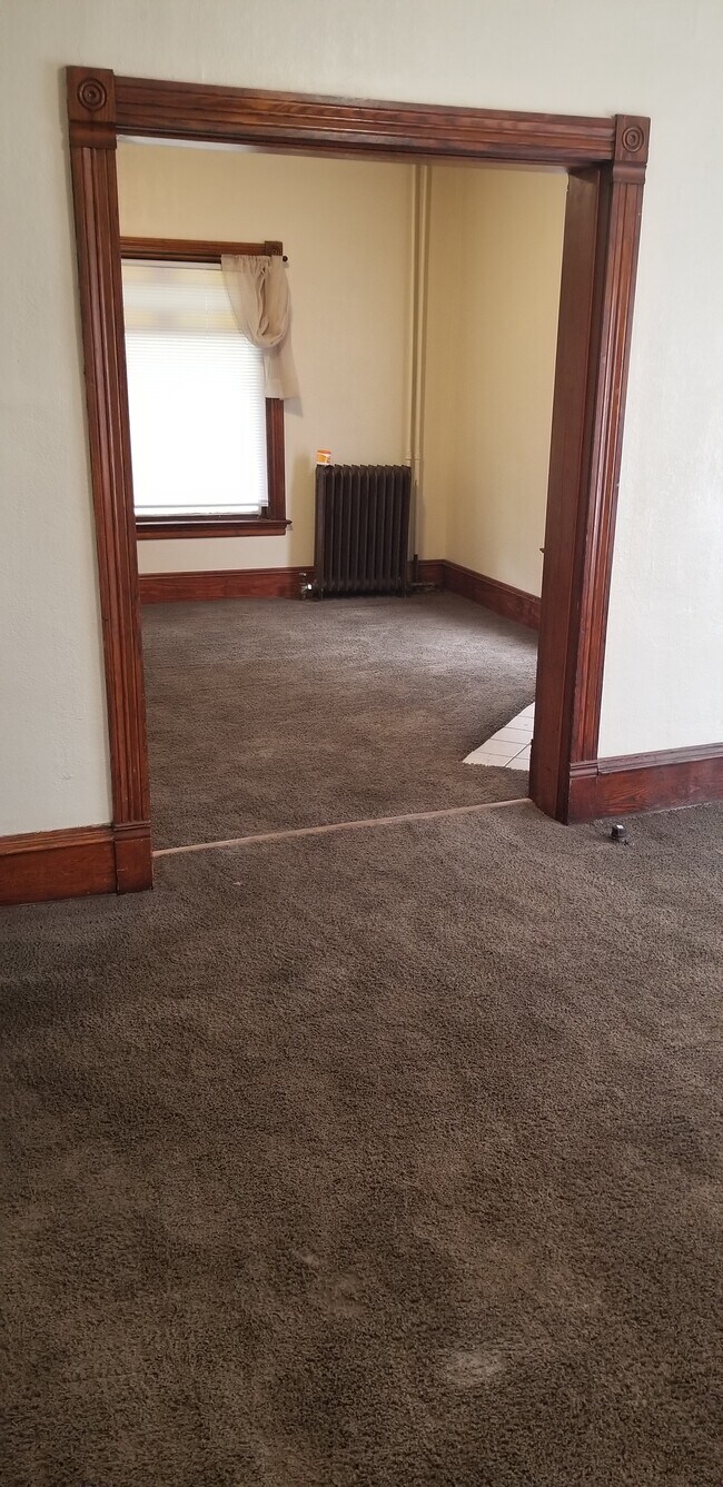 Foto del edificio - 3111 N Newton Ave