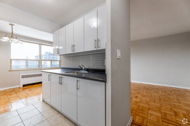 1BR, 1BA - 717 SF - Cuisine - Parkway Manor