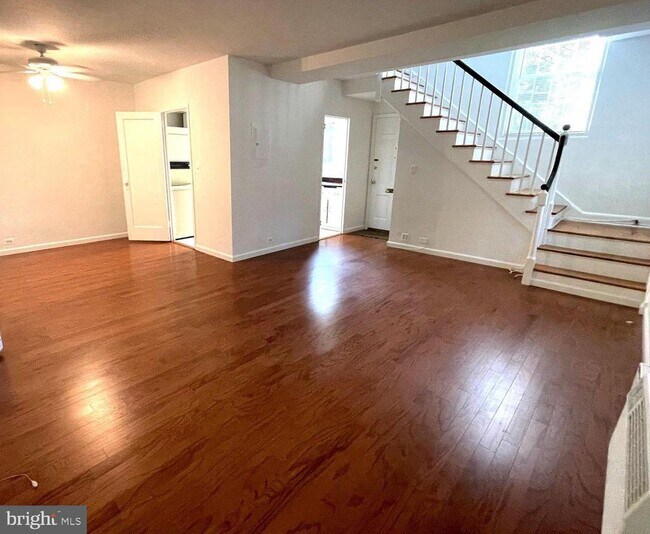Foto del edificio - 1643 Preston Rd