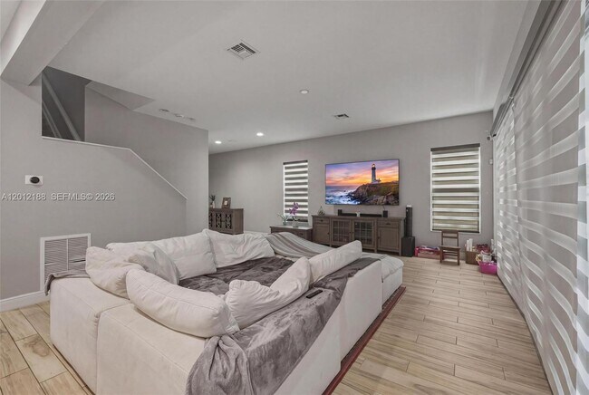 Foto del edificio - 8815 NW 37th Dr