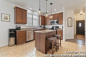 Foto del edificio - 3839 Mahogany Cove