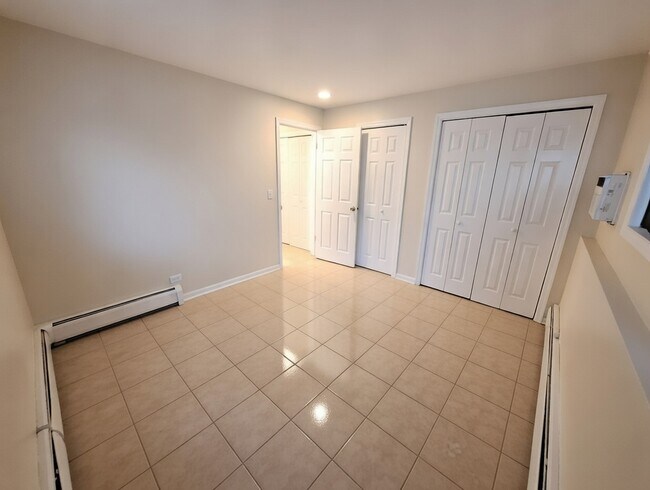 Foto del edificio - 1040 S York Rd