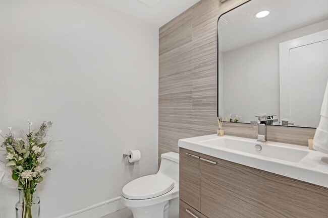 Foto del edificio - 2295 S Ocean Blvd