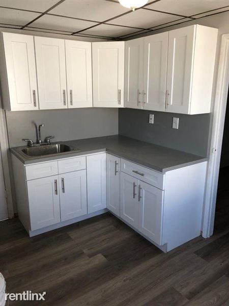 Primary Photo - 2 br, 1 bath Apartment - 363 Summer Ave Apt 3