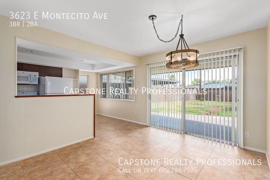 Primary Photo - Rare Mid-Century Modern 3 Bed 2 Bath Duple...