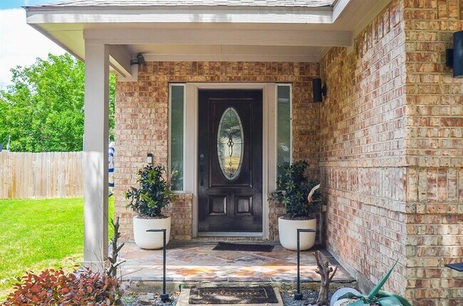 Foto del edificio - 9203 Split Ridge Ln