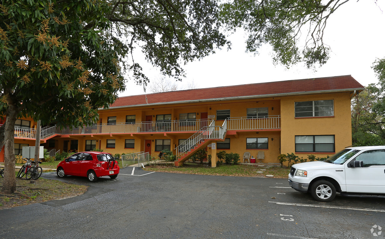 Building Photo - Evergreen Avenue Apartments