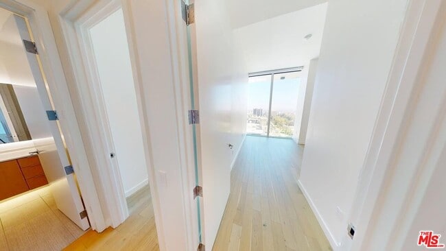 Foto del edificio - 525 Olive St